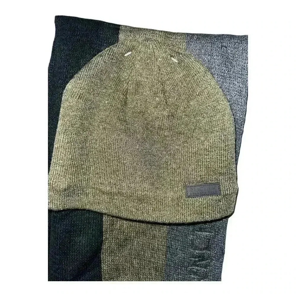 Kenneth Cole Gray/Green Mens Scarf and Beanie Set - Picture 3 of 6